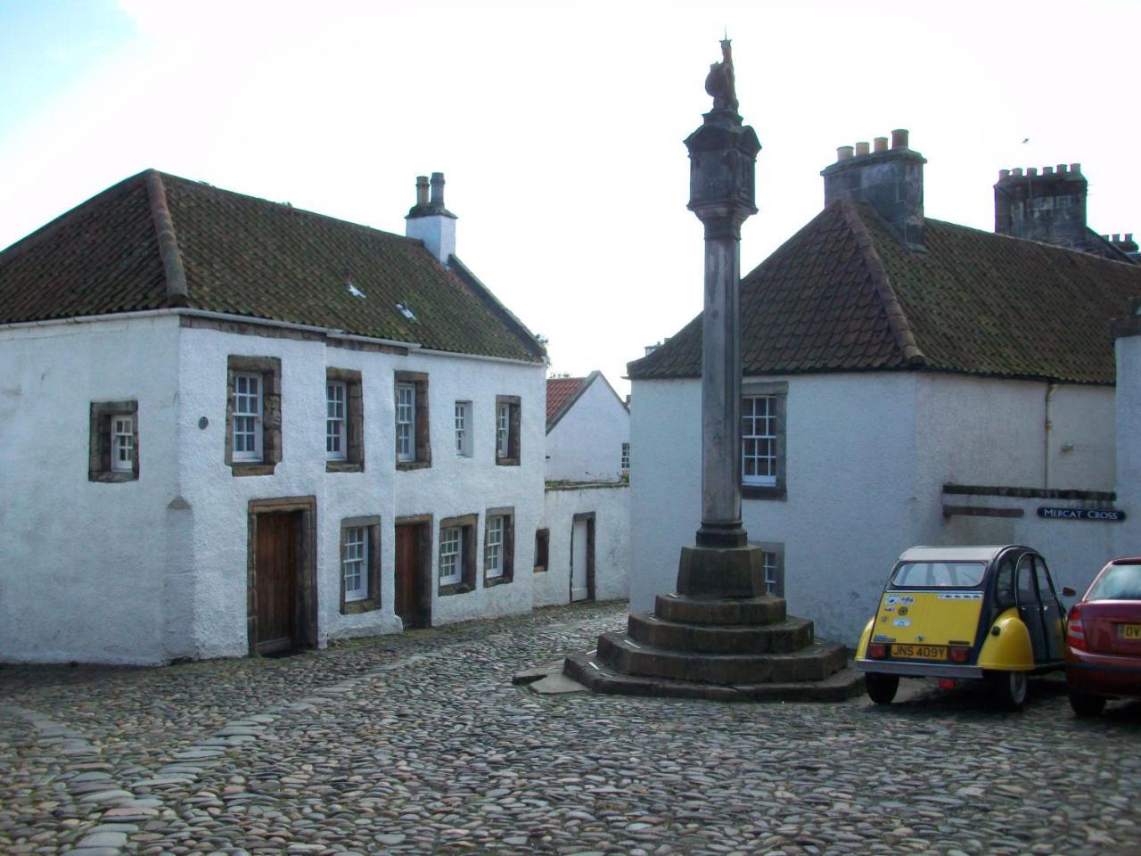 Carnegie Holiday Cottage ดันเฟิร์มลิน ภายนอก รูปภาพ