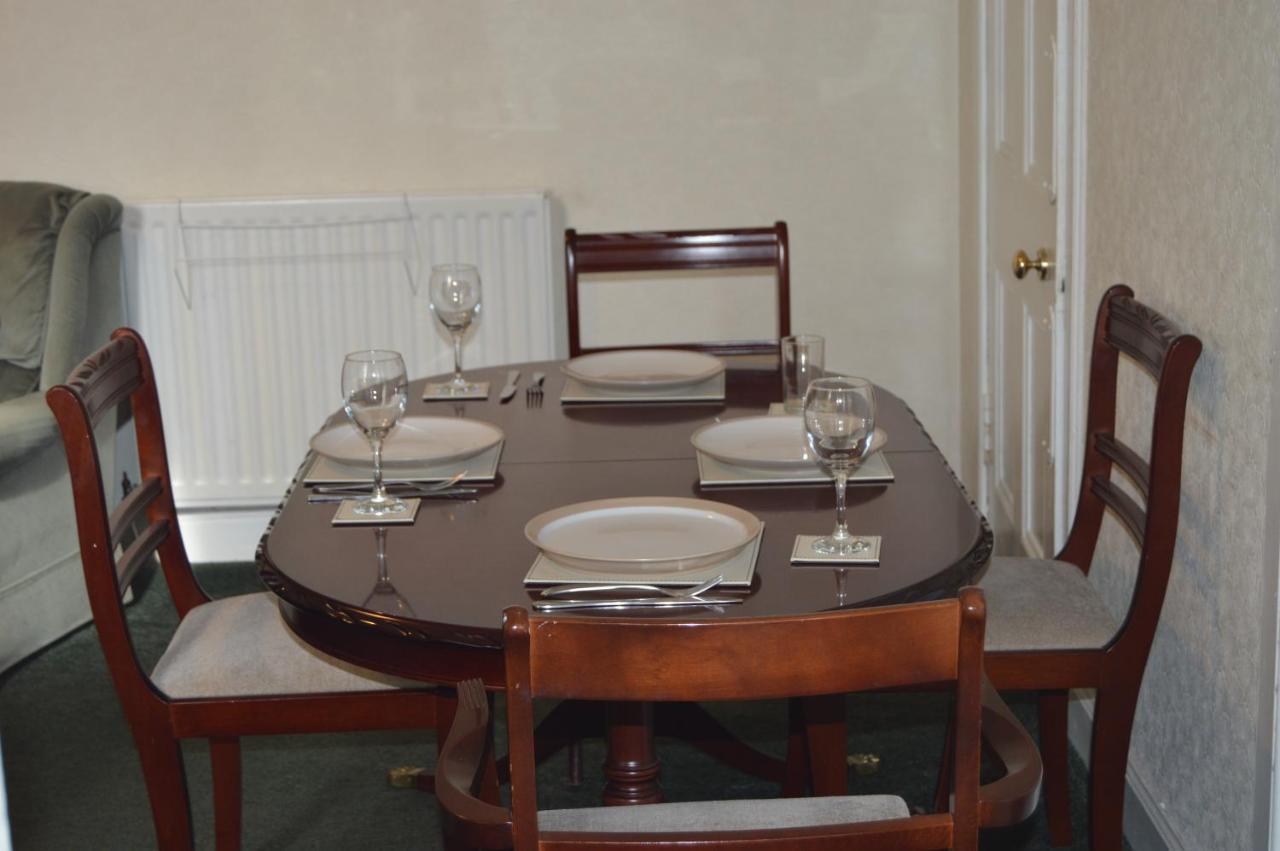 Carnegie Holiday Cottage ดันเฟิร์มลิน ภายนอก รูปภาพ